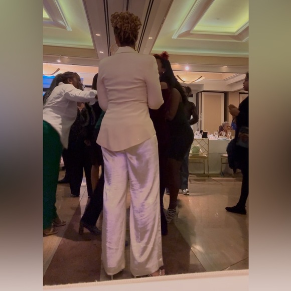 VINTAGE SILK STATEMENT BLAZER - Picture 12 of 16